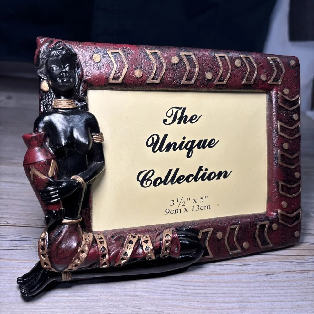 Vintage 3D blackamoor style picture frame 3.5 x 5 red Gold topless Unique